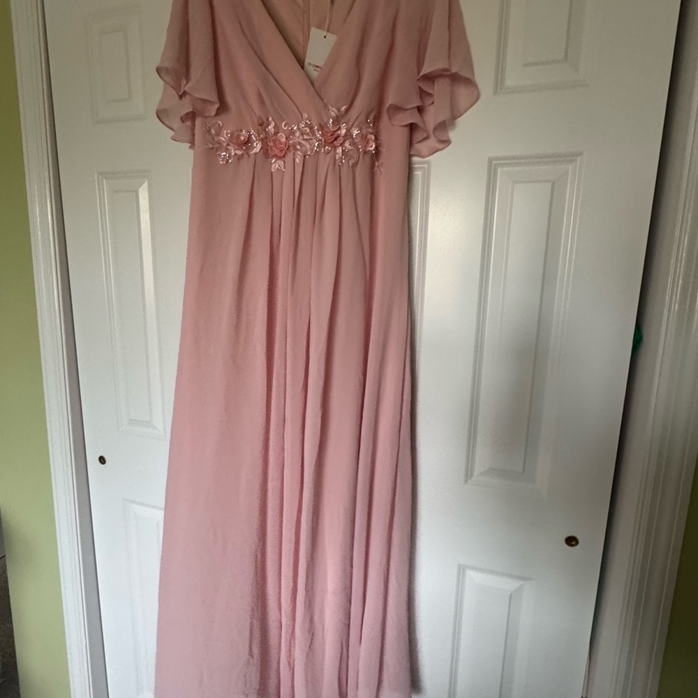 Elegant Pink Maxi Dress with Floral Embellishments